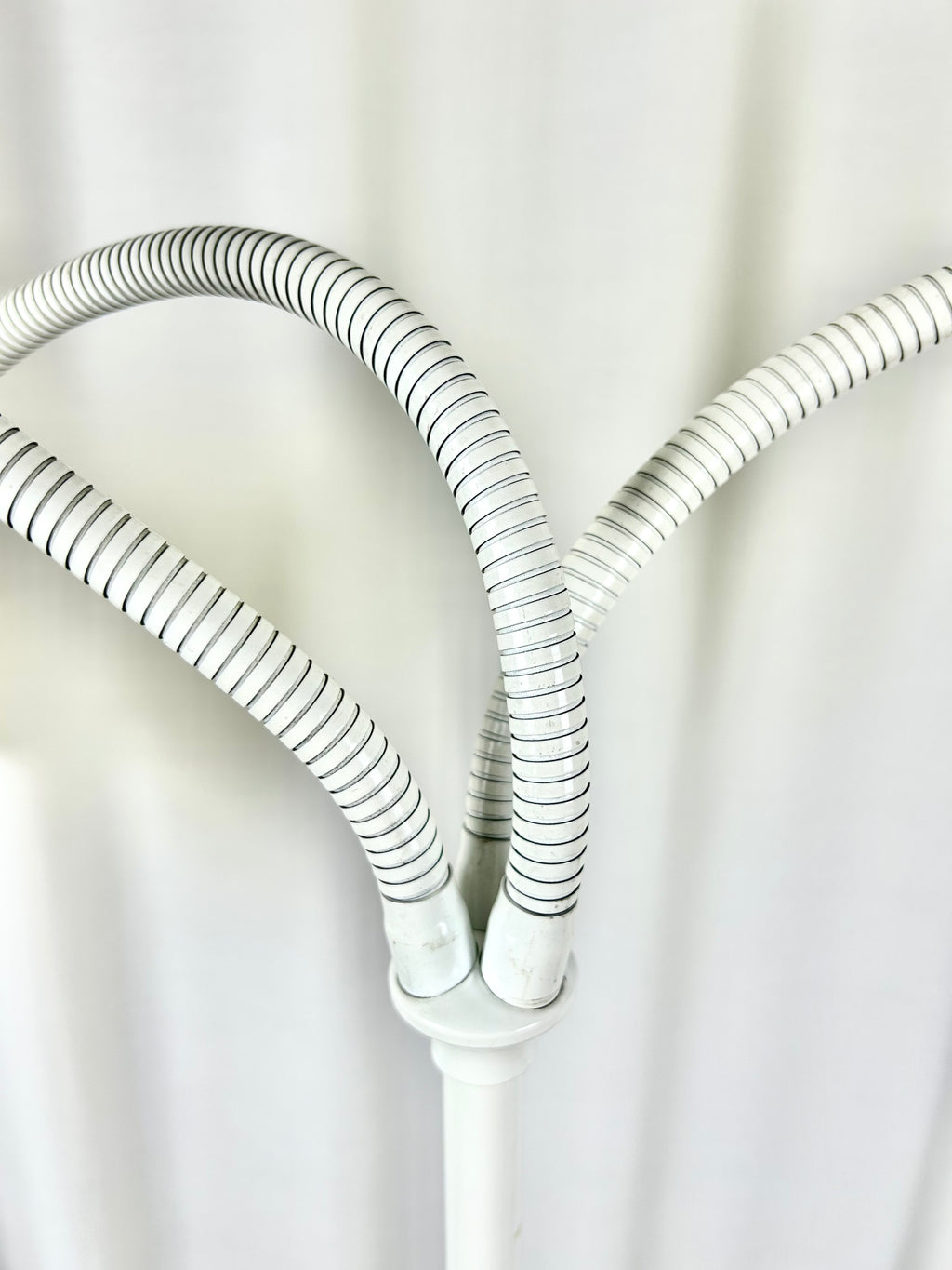 Egon Hillebrand three-arm floor lamp, front view, closeup of the three arms