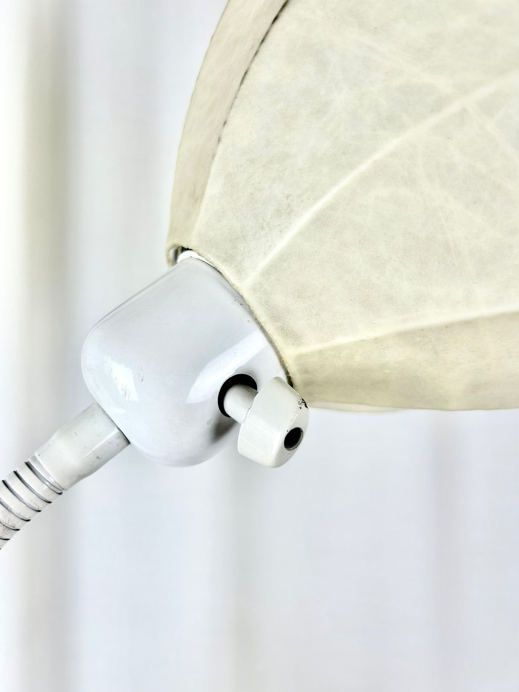 Egon Hillebrand three-arm floor lamp, switch detail 