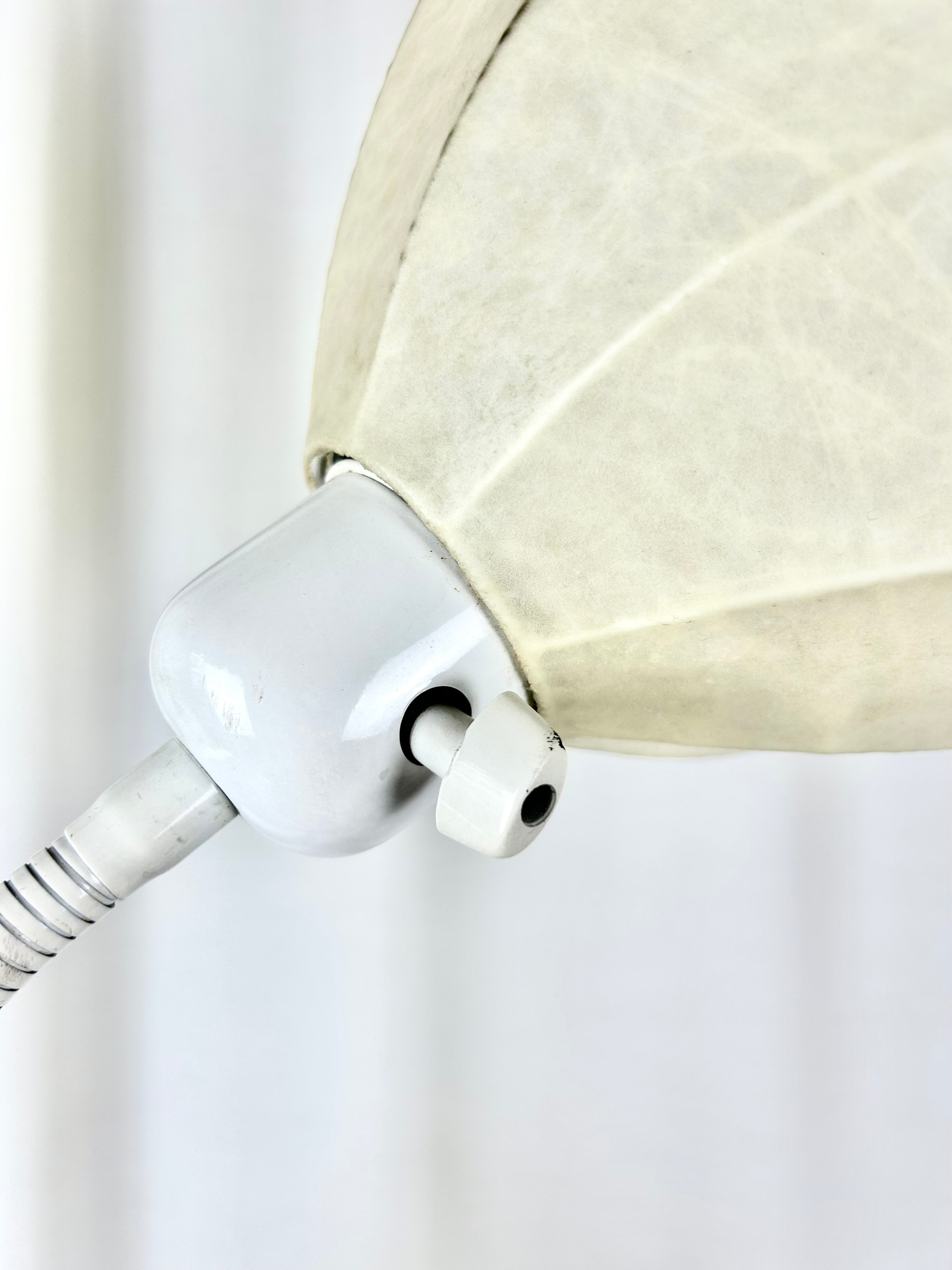Egon Hillebrand three-arm floor lamp, switch detail 