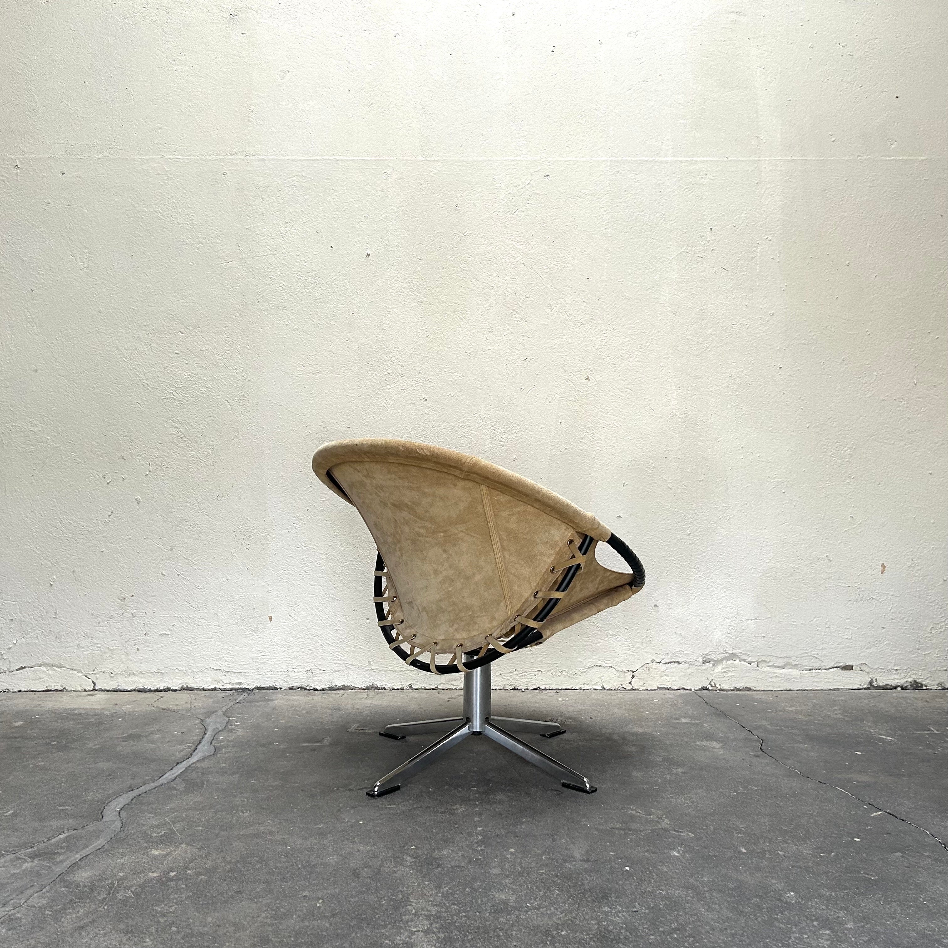 Mid-Century Vintage Lusch & Co Balloon Swivel Armchair 1960s