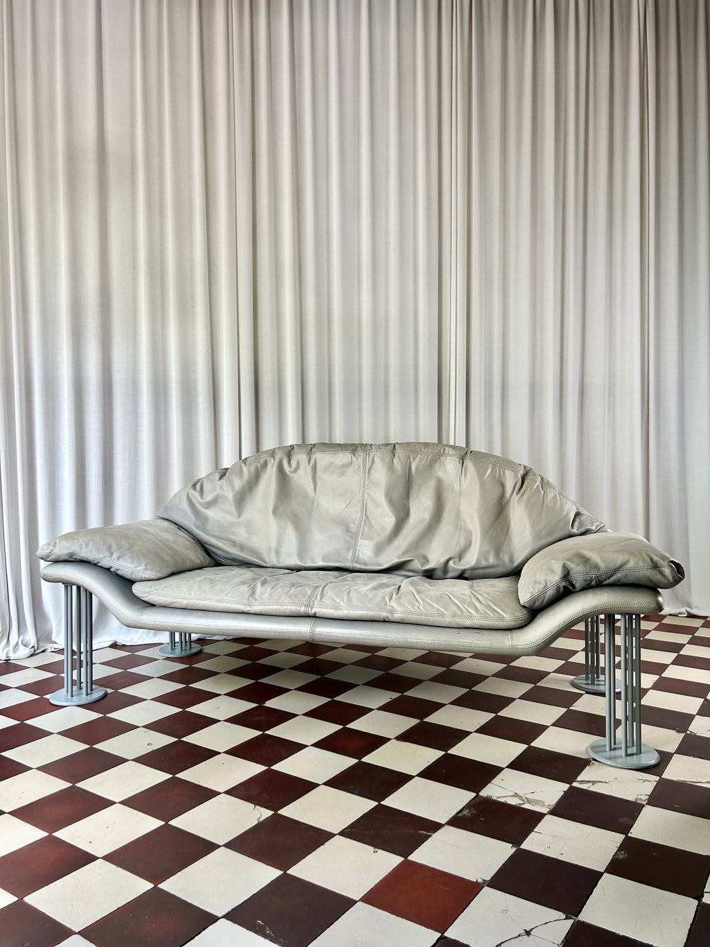 Air Sofa from Hain & Thome left side to the front